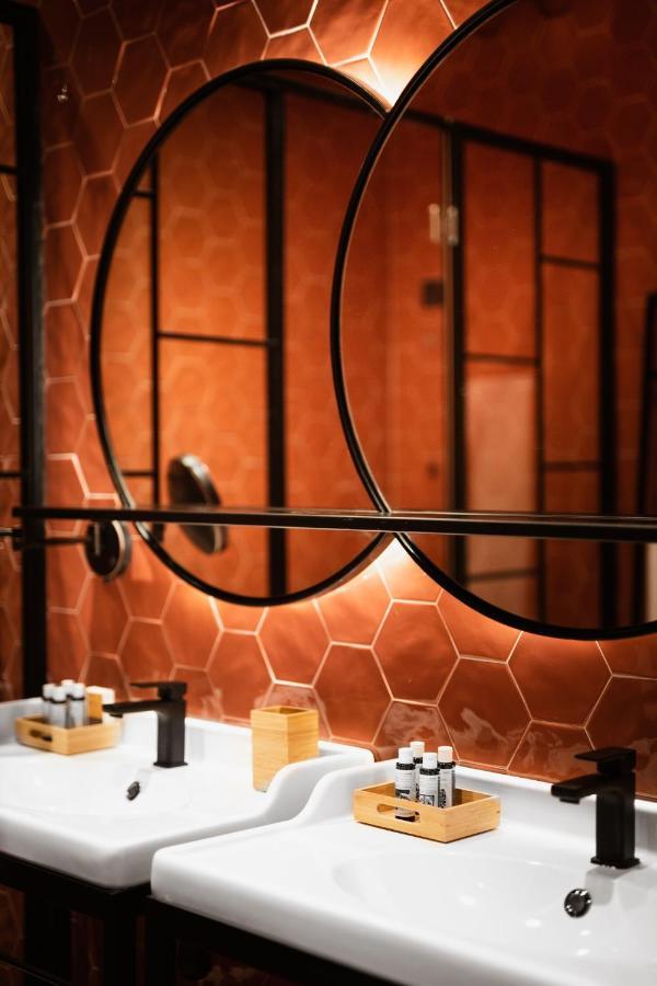 Hotel The Bold Type Hotel, A Member Of Design 5*